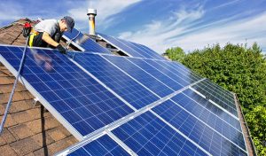 Service d'installation de photovoltaïque et tuiles photovoltaïques à Vervins